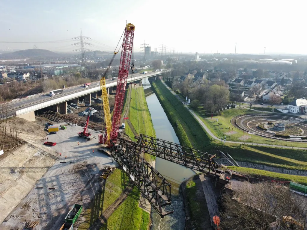 3 bridges more than 110 years old have been fed to recycling after such a long time.