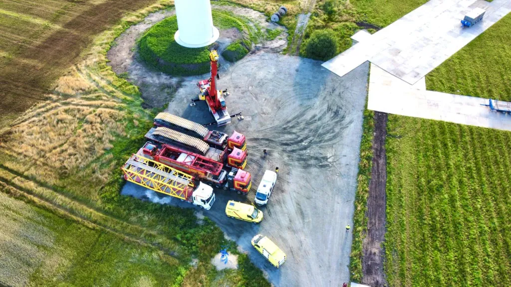 Hungry to move cranes!