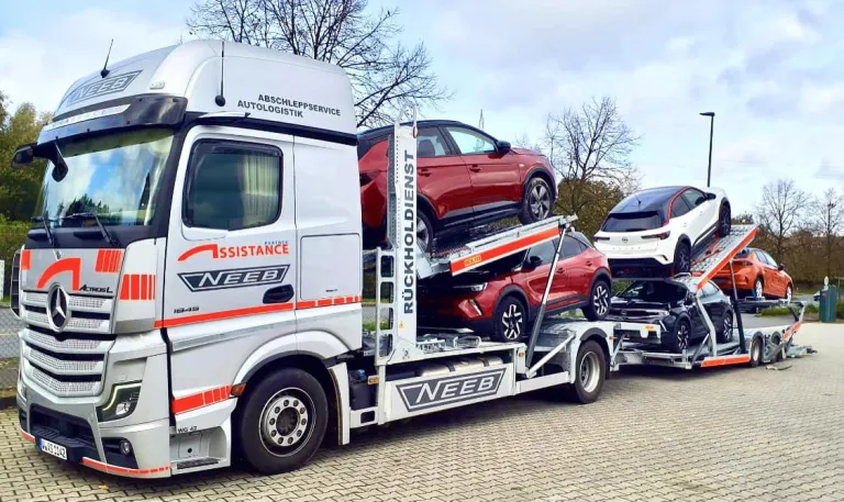 New Actros 1845 Giga Space with "Rolfo Aufbau Euro 4".